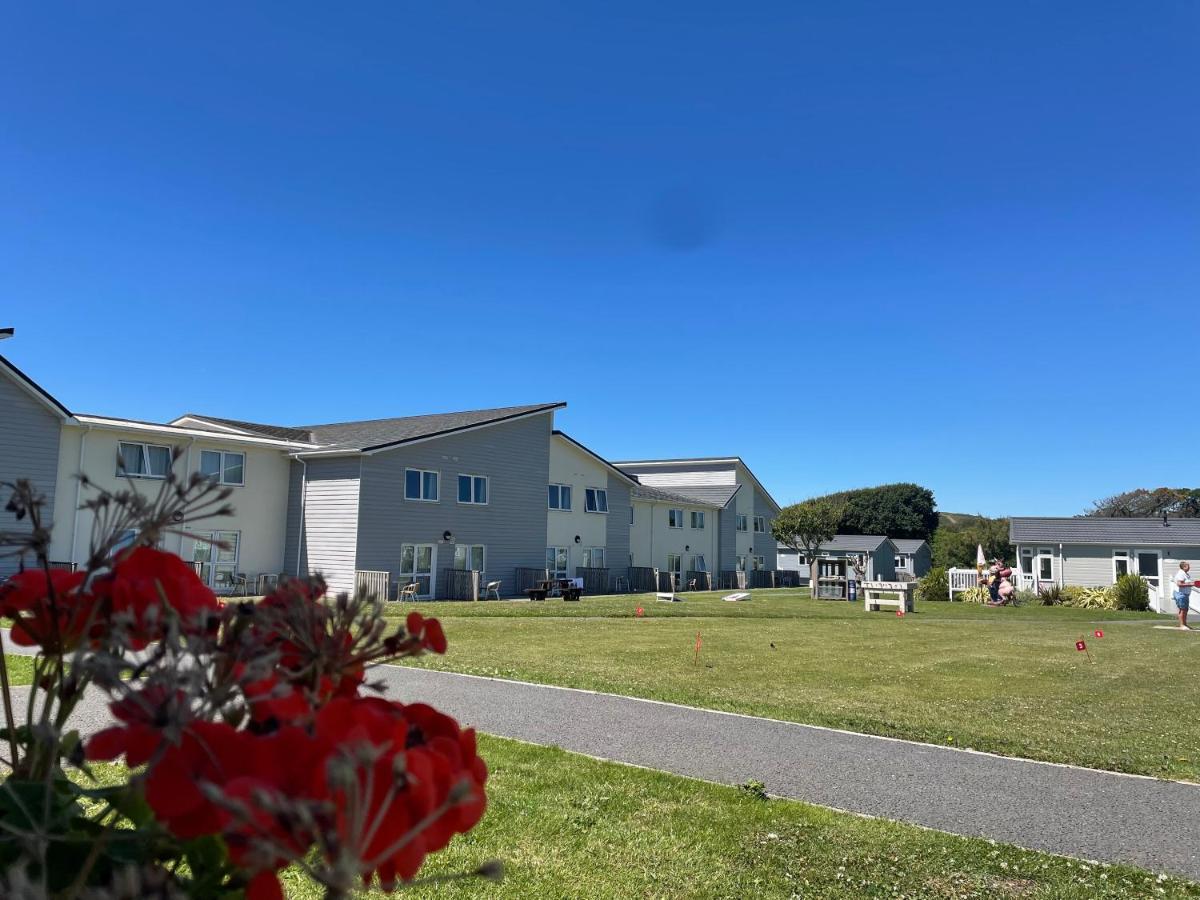 Croyde Bay Hotel Or Self Catering Exterior photo