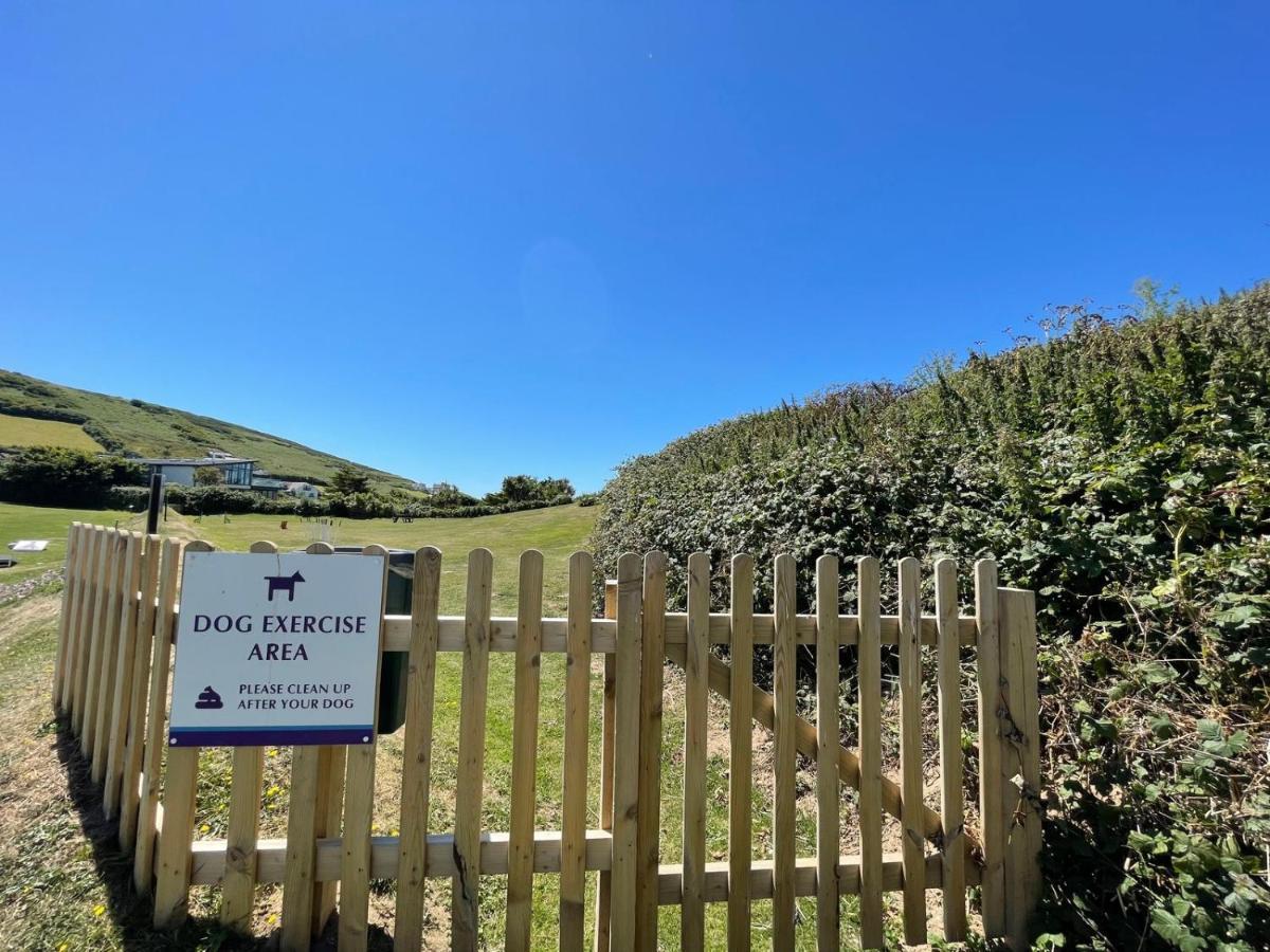 Croyde Bay Hotel Or Self Catering Exterior photo